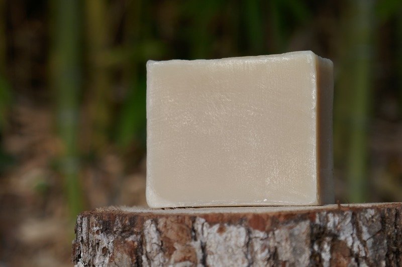 SHAMPOING TOUT BULLE:  Surgras 8%