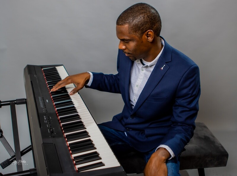 Online Piano Lesson Bundle with Kirby D. Trim Online gospel piano lessons