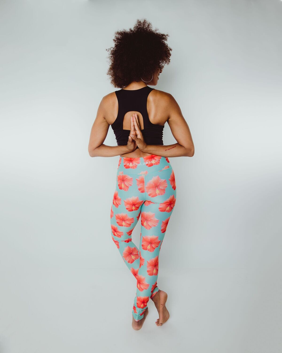 Misfit Reversible Hibiscus Leggings Size X-Small A