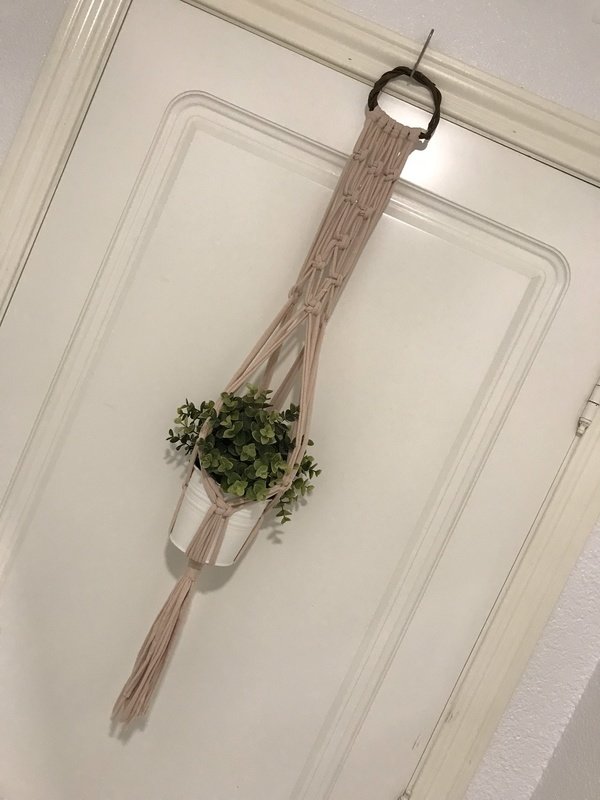 Marcamé Pink Plant Hanger