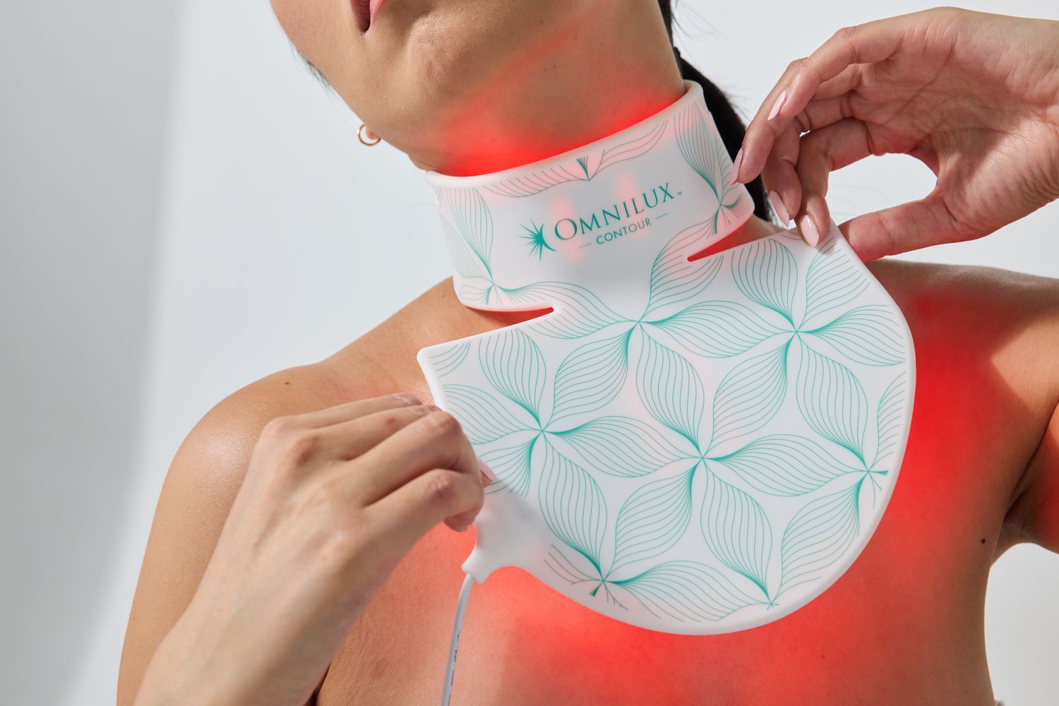 Omnilux Contour Neck & Décolleté Omnilux Contour Neck & Décolleté