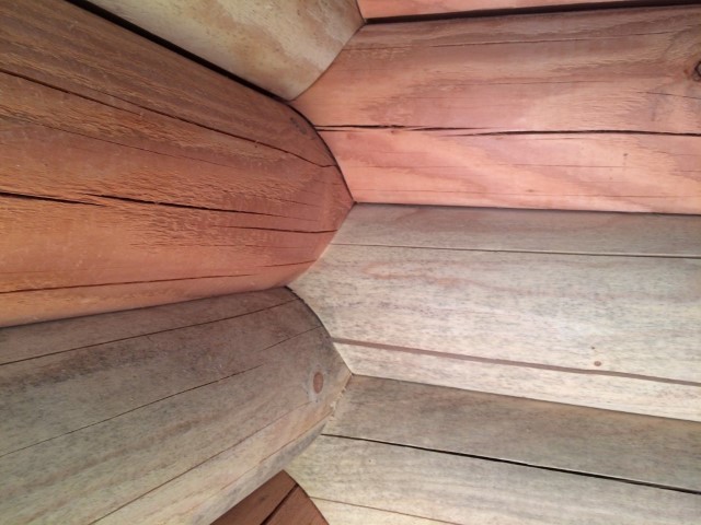 Douglas-fir lathed round log cabin sauna