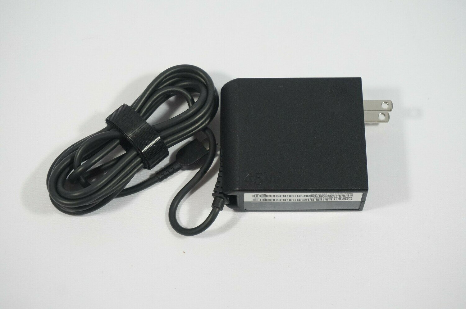 00HM642 - Lenovo 45w AC Adapter