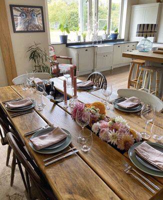 Prosecco Dining Table