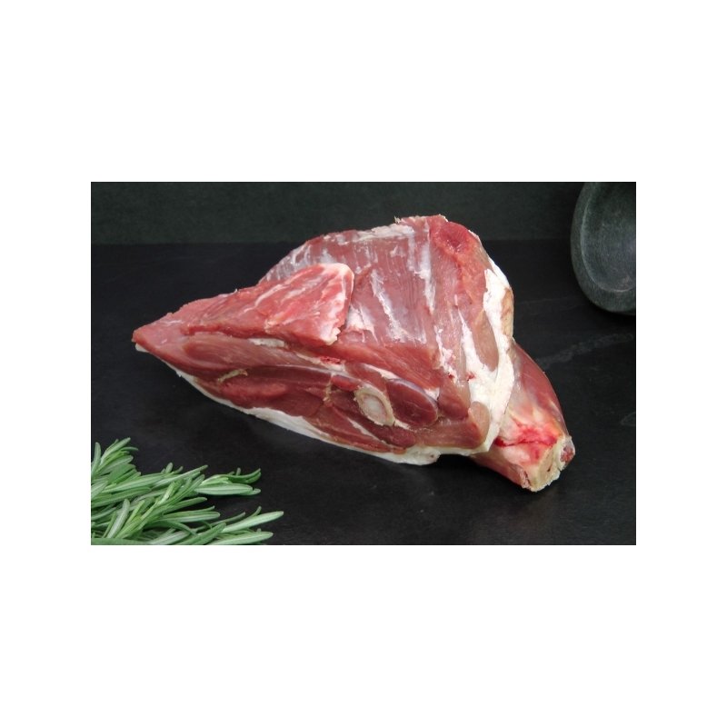 Lamb Shoulder (Bone in)