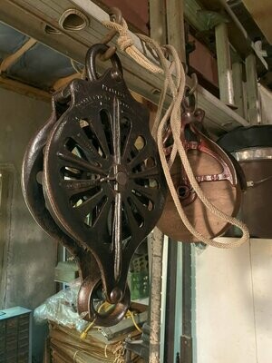 I​ron Industrial Pulley
