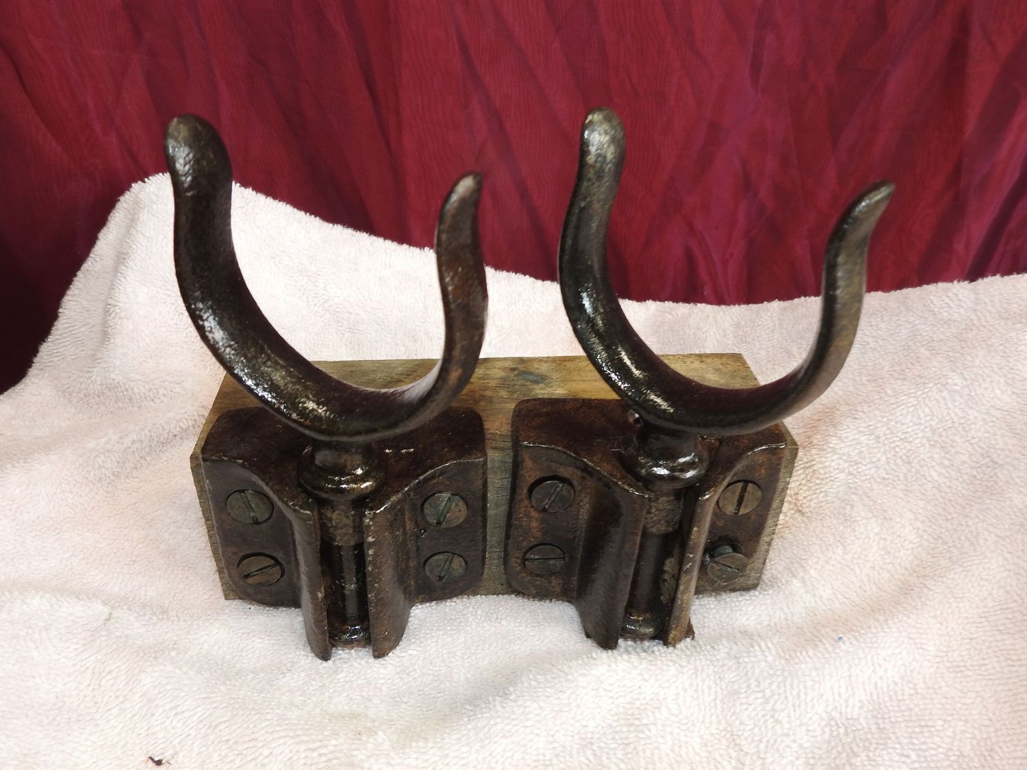​VINTAGE OAR LOCKS