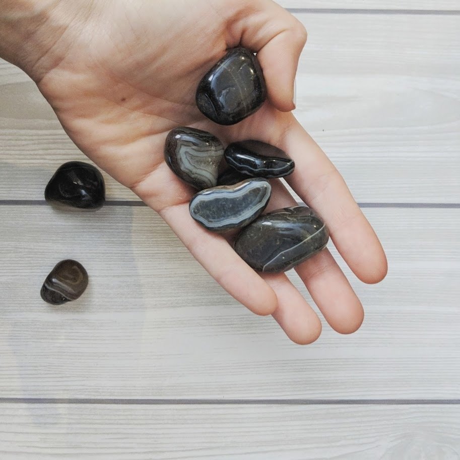 Set of 2 Agate Black Banded (Tumbled)