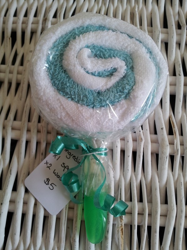 Blue &amp; white 2 washcloth lollipop