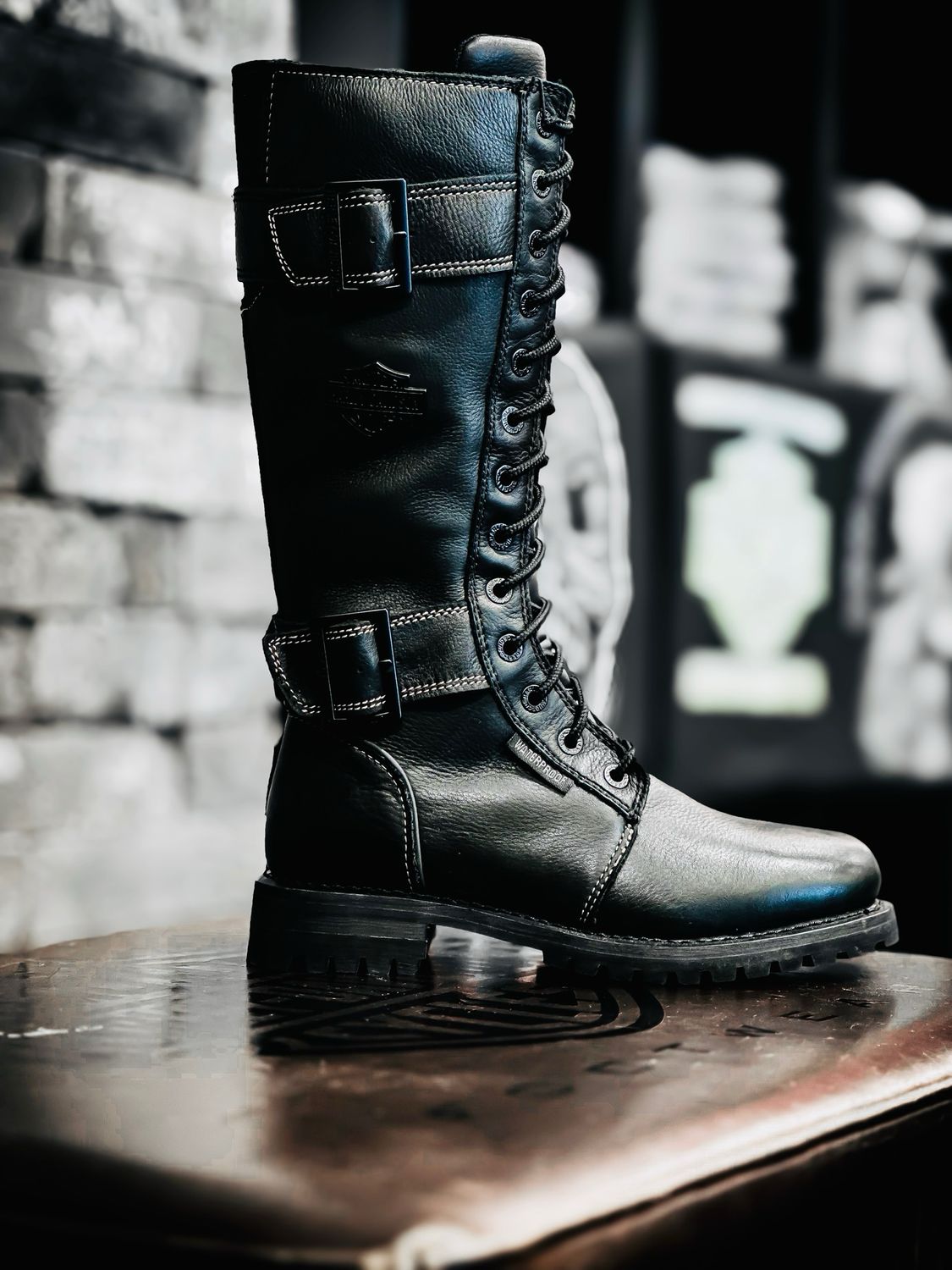 BOOTS