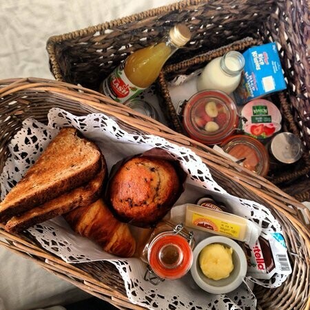 Breakfast Basket (1 Person) Breakfast Basket (1 Person)