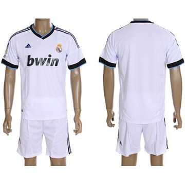 CAMISETA + PANTALON 1ª EQUIPACION REAL MADRID F.C.