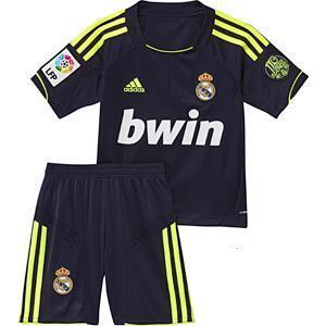 2ª EQUIPACION REAL MADRID F.C. INFANTIL