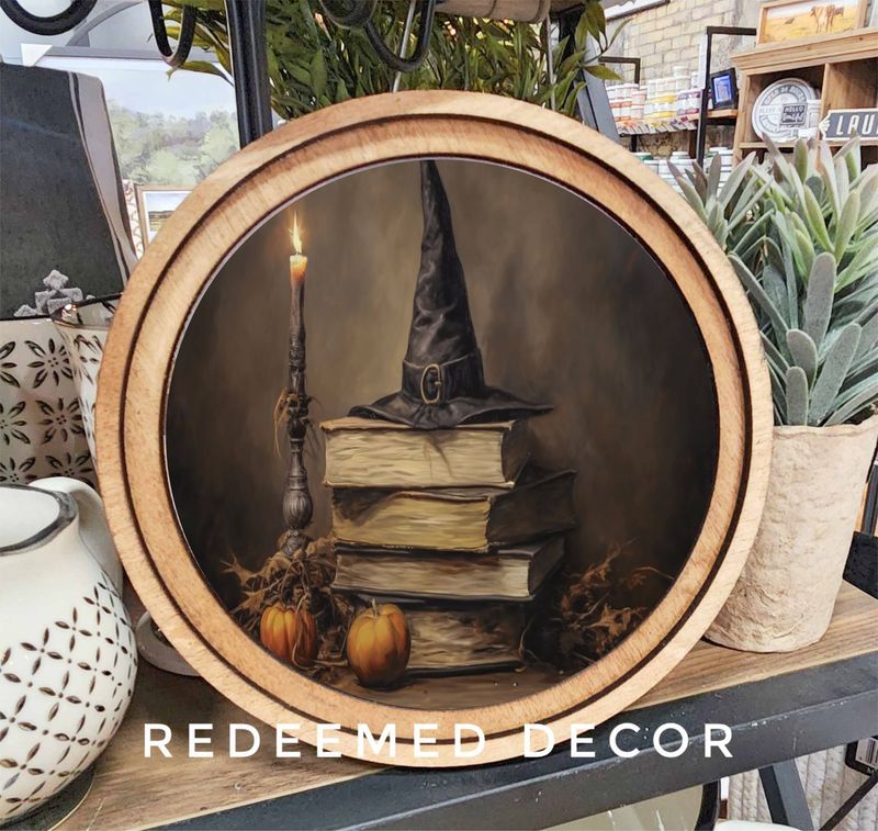 8&quot; Round Halloween Books Art