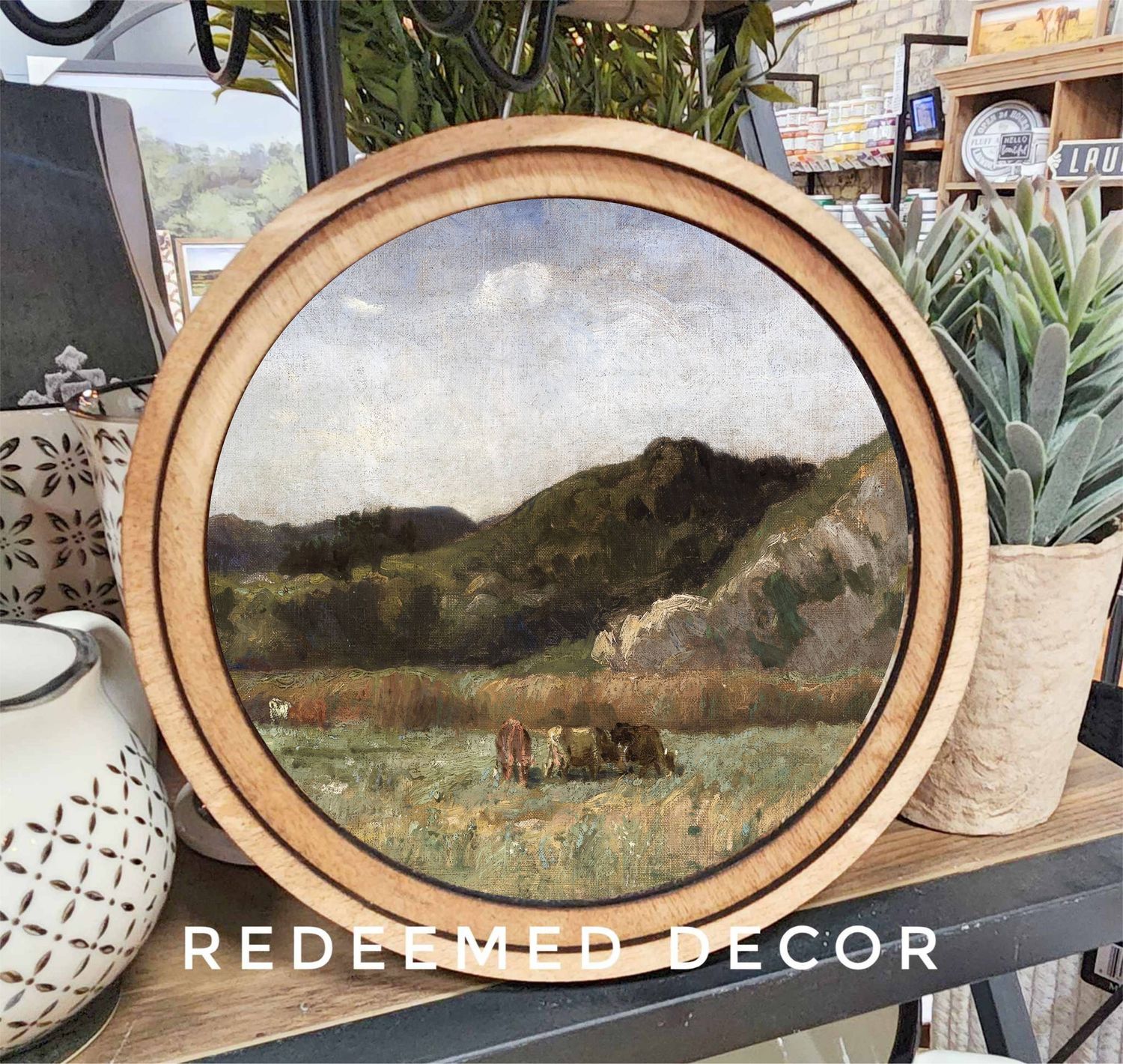 8&quot; Round Grazing Cattle Art