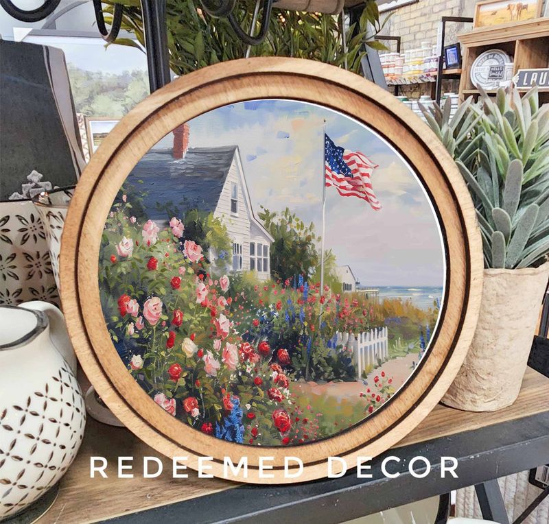 8&quot; Round Patriotic Beach House Art