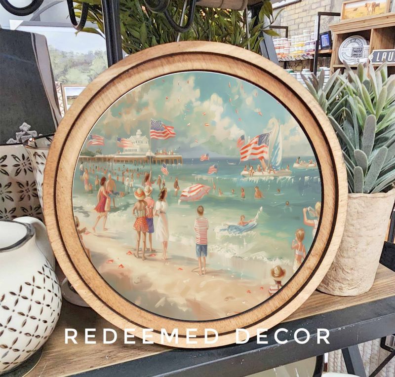 8&quot; Round Patriotic Beach Scene Art
