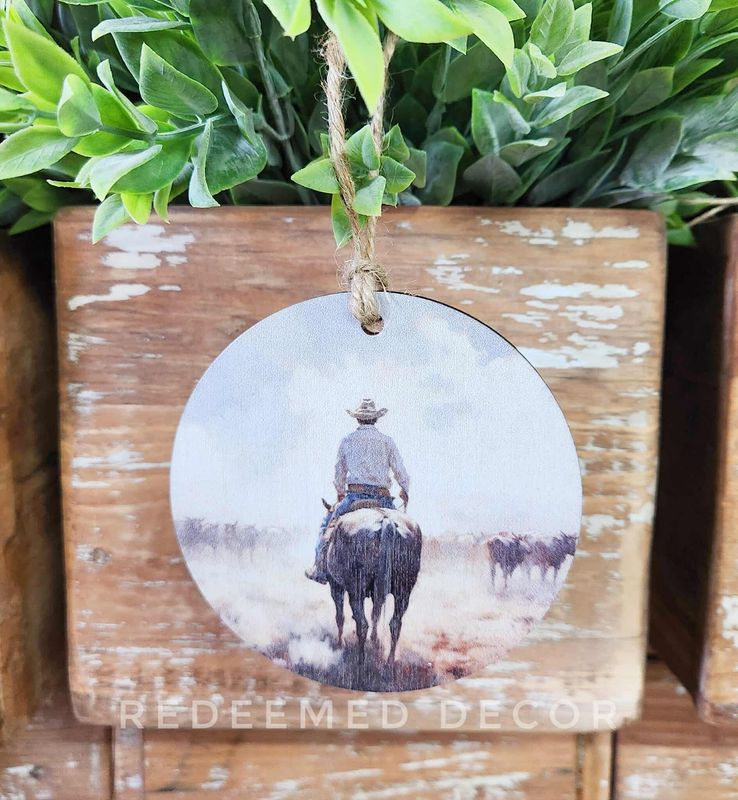Wood Ornament Cattle Drive