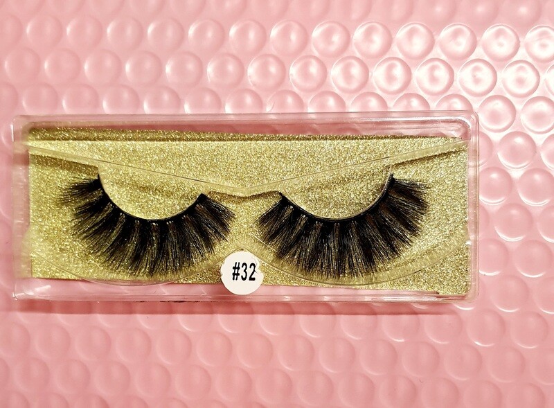 3D MINK EYELASHES (SHARON)