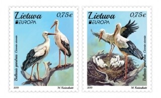 Литва. EUROPA. Национальные птицы. Белый аист. Серия из 2 марок