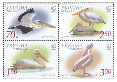 Украина. WWF. Розовый пеликан. Сцепка из 4 марок