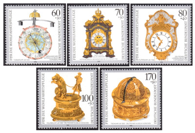Германия. Антикварные часы. Серия из 5 почтово-благотворительных марок