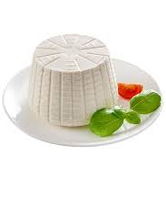 RICOTTA CALDA MASSERIA LOCALE (CONF. GR 500 CIRCA)