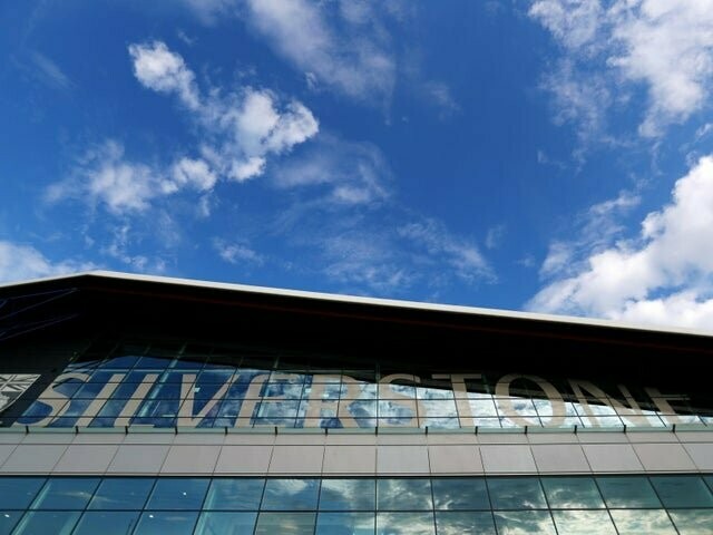 Tribune Luffield zondag