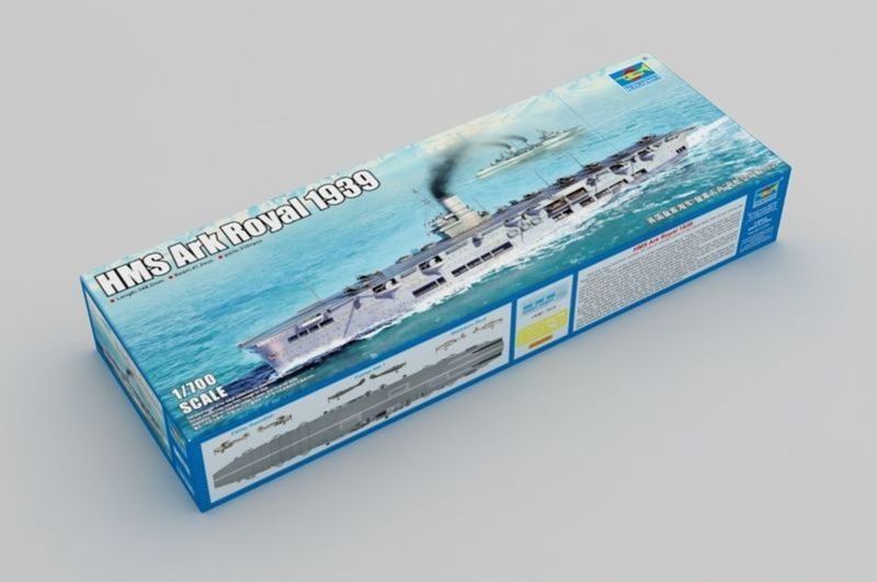 HMS Ark Royal 1939 in 1:700