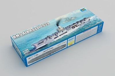 HMS Ark Royal 1939 in 1:700