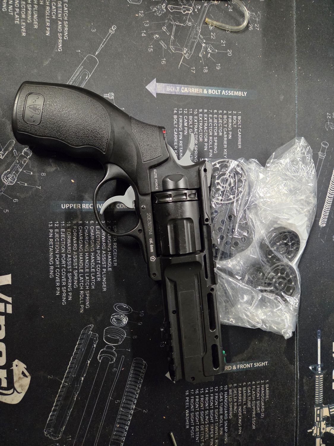 Used - Elite Force H8R Revolver &  9 discs