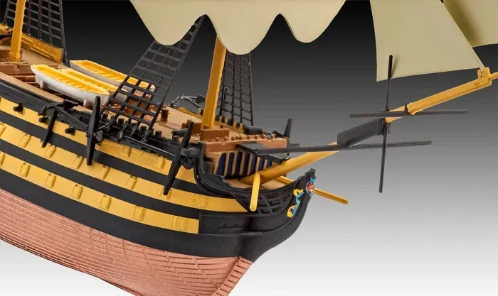 HMS Victory 1:450 05819