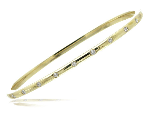 18K Yellow Gold Scattered Diamond Bangle 0.29cts Dia