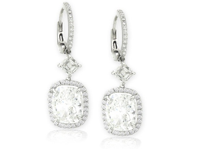 PLATINUM & DIAMOND EARRING