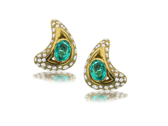 18K Y/G EMERALD & DIAMOND EARRINGS
