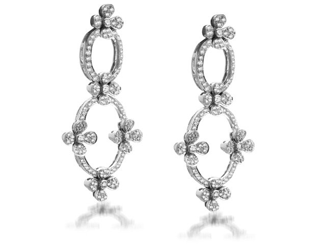 18K W/G DIAMOND CIRCLE & FLOWER EARRINGS