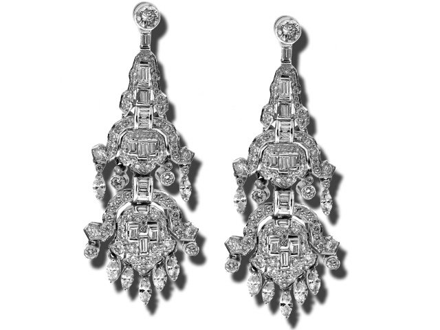 18K White Gold Chandelier Diamond Earrings