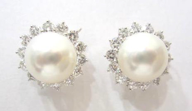 South Sea Pearl Diamond in 18K White Gold Earrings