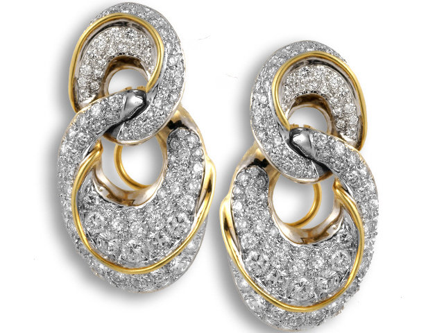 18K Yellow Gold Diamond Earrings