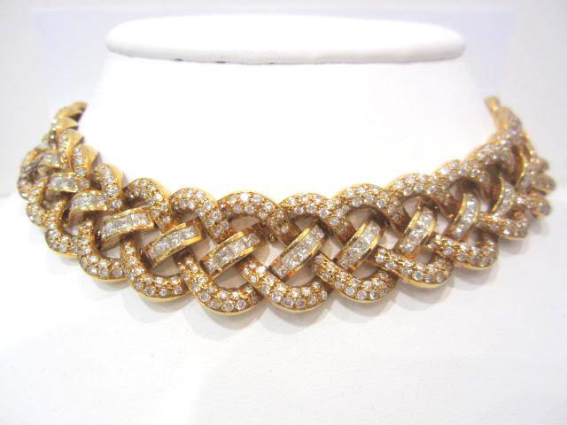 18K Yellow Gold Weave Design Diamond Necklace with