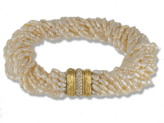 18K Yellow Gold Sead Pearl and Diamond Clasp Necklace