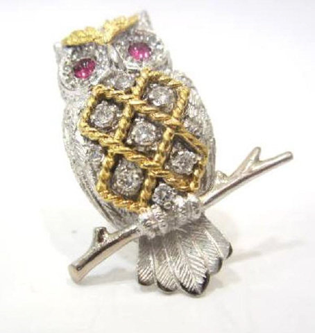 Owl Diamond Pin in 18K White Gold