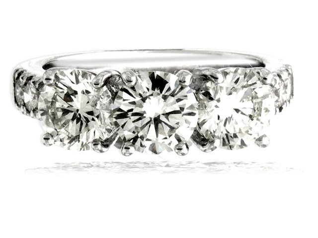 18K W/G Diamond Ring