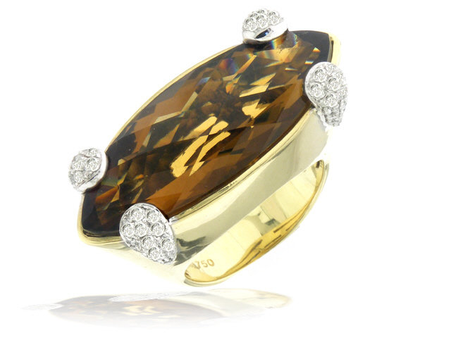 18k y/g Diamond .77ct & Smokey Topaz 15.04ct