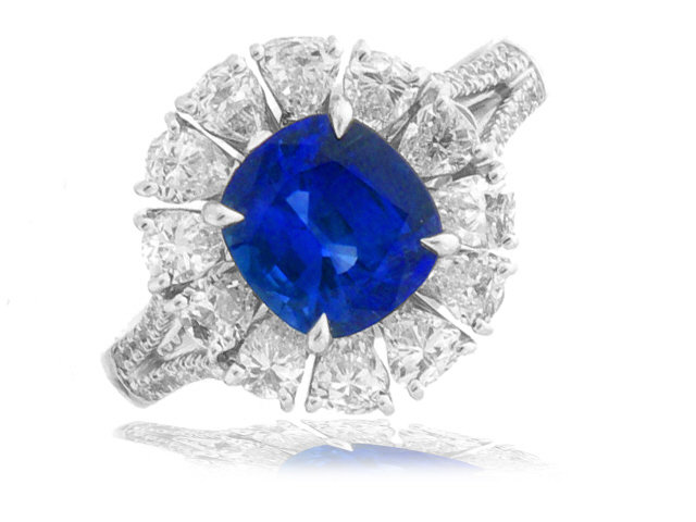 18k w/g Diamond & Blue Saphire Ring