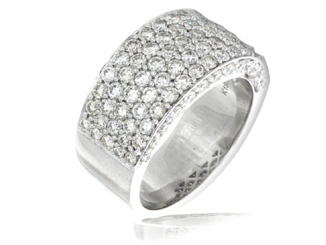18K w/g Diamond Band