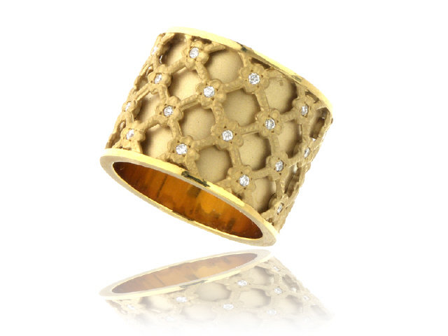 14K Y/G GRIDDED SMALL MULTI- FLOWER DIAMOND RING