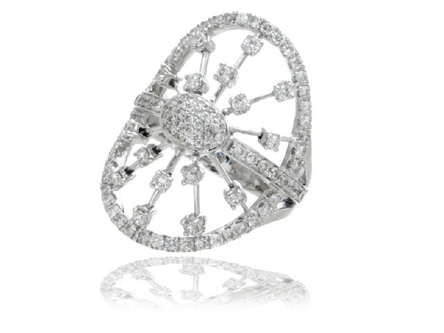 18K WHITE GOLD DIAMOND RING