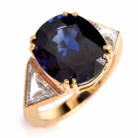 18K Yellow Gold Sapphire and Diamond Ring