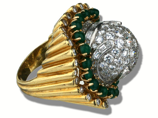 18K Y/G + W/G VINTAGE RETRO EMERALD + DIAMOND RING